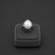 Lumière Pearl Halo Ring