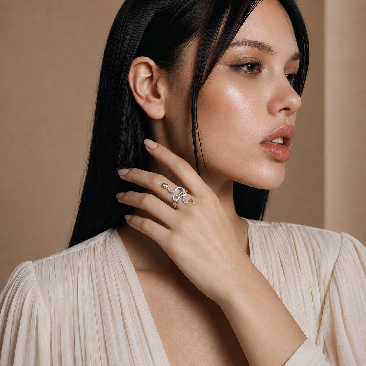 Serpentine Flow Ring